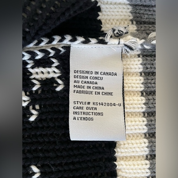 Kersh Sweater Vest. Size: S  Color: White/Gray - Picture 6 of 8